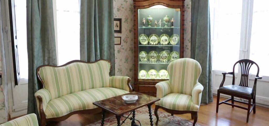 palacio mencos por dentro